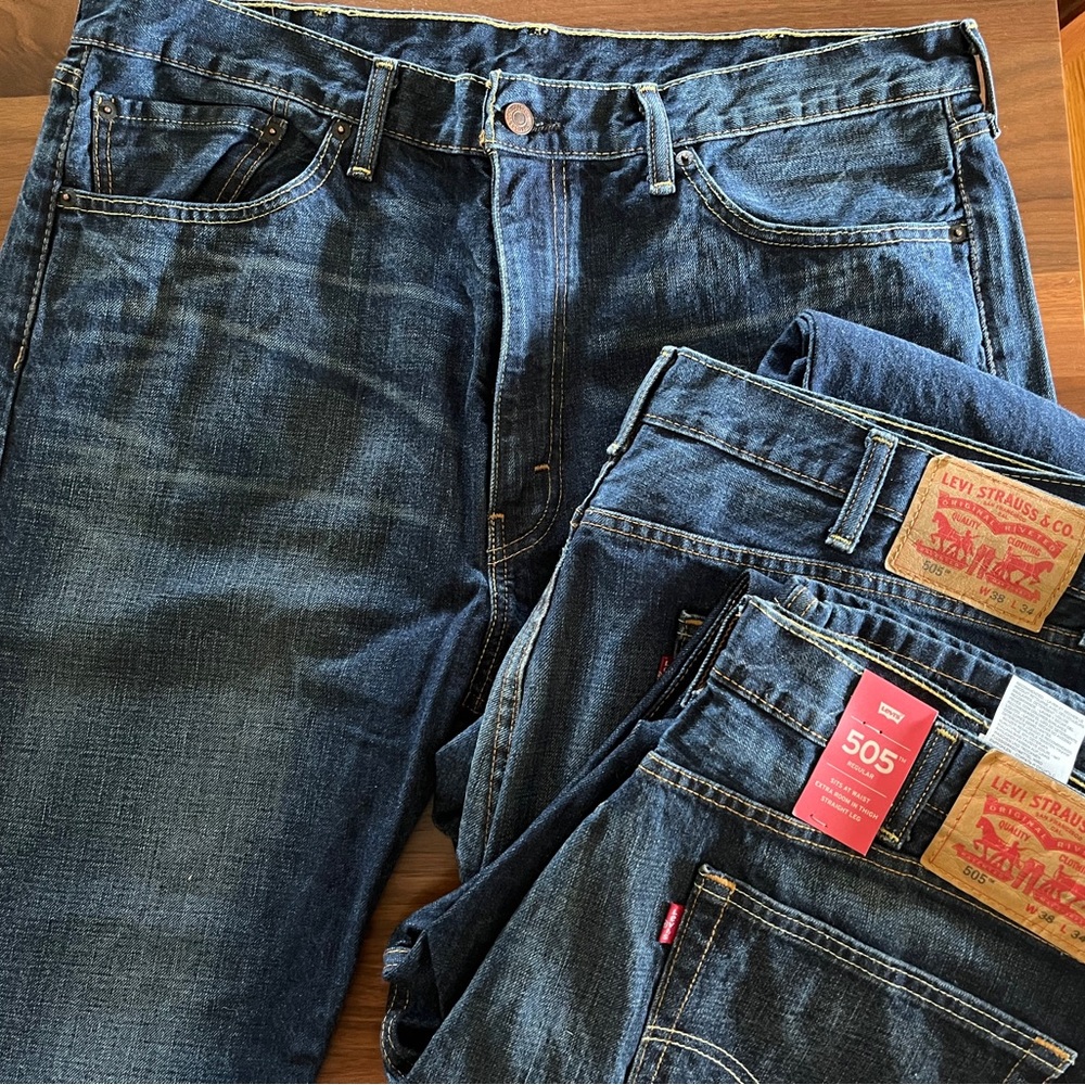 Men’s Levi Straight Leg Jeans